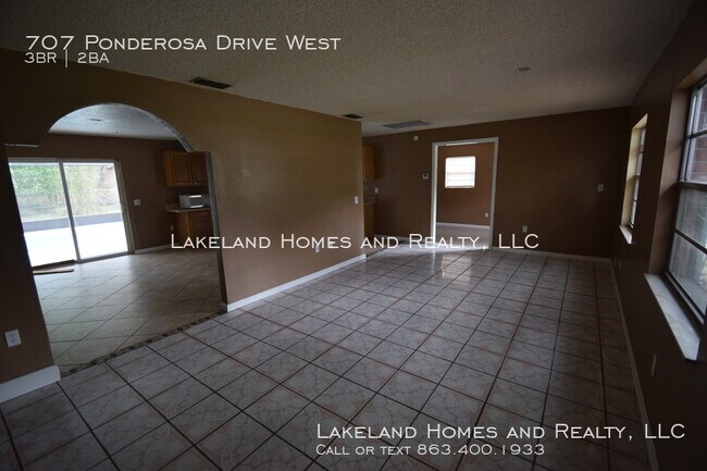 Building Photo - 707 Ponderosa Drive West  3BR, 2BA, Pool
