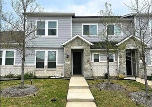 Building Photo - 1324 Creekbank Dr