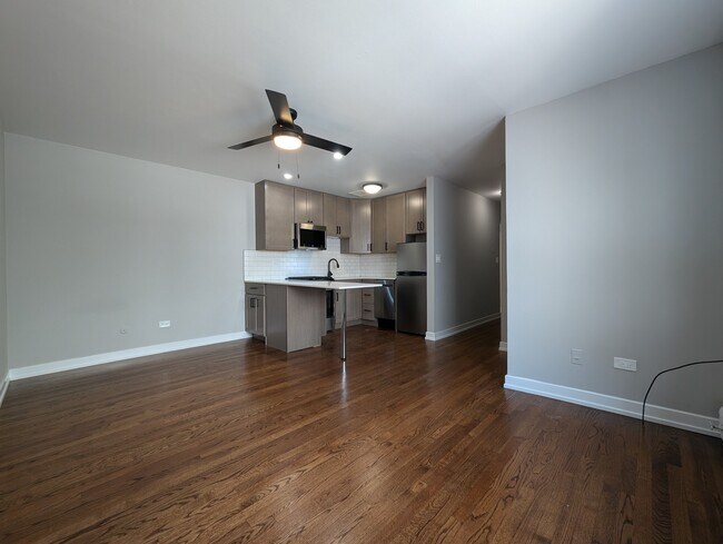 Foto del edificio - 524 W Oakdale Ave