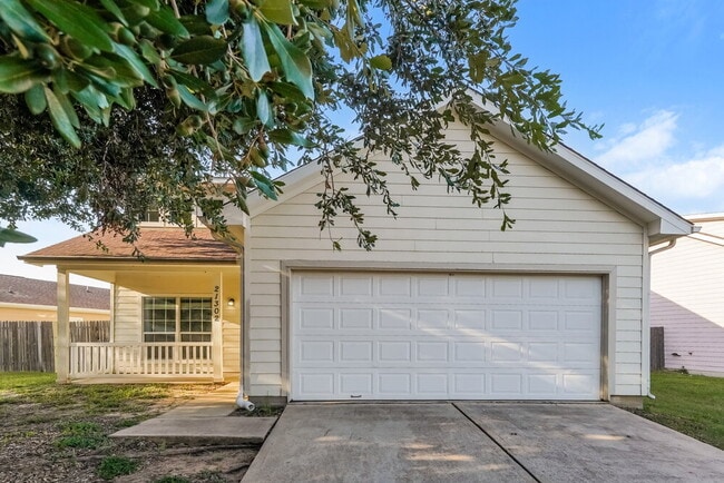 Building Photo - 21302 Berry Ridge Ln