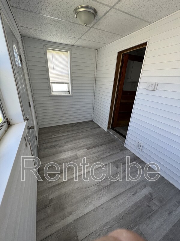 Foto del edificio - 1704 Rhomberg Ave