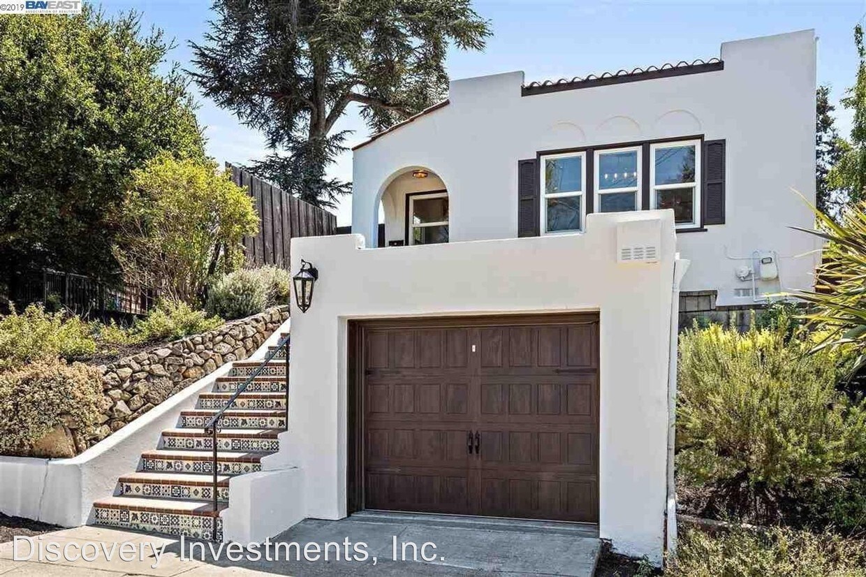 Foto principal - 2 br, 1 bath House - 660 Fairmount Ave.