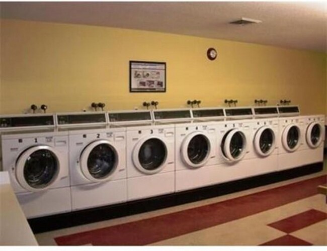 Foto del edificio - 150 Rumford Ave