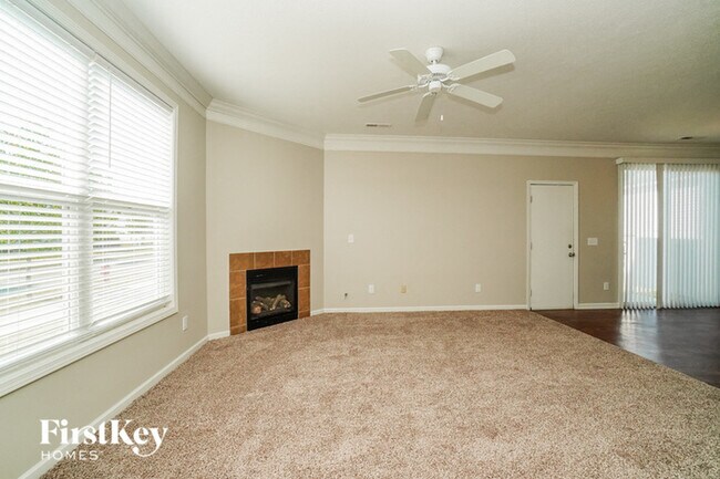 Foto del edificio - 6144 Witherbee Dr