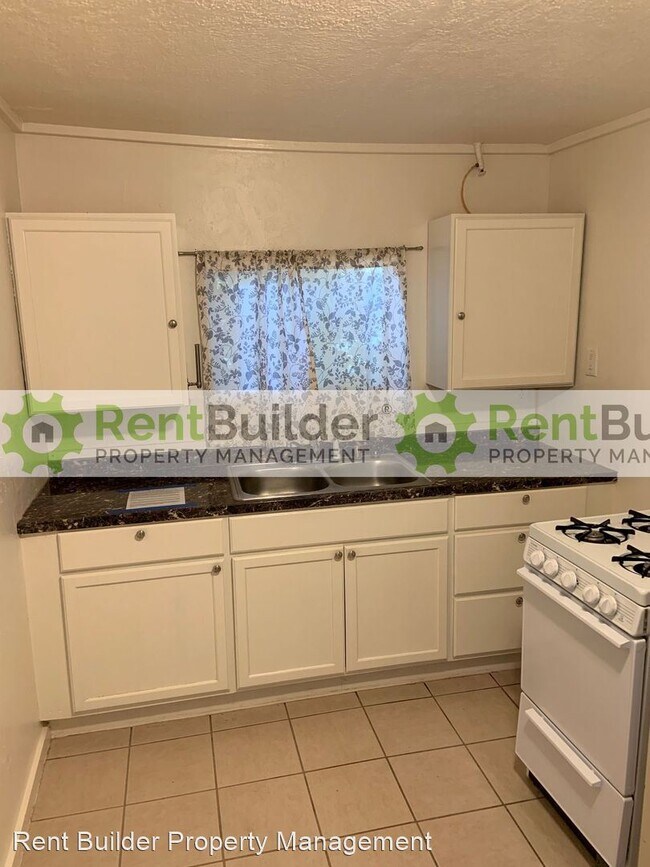 Building Photo - 1 br, 1 bath House - 426 Louisiana Blvd. NE