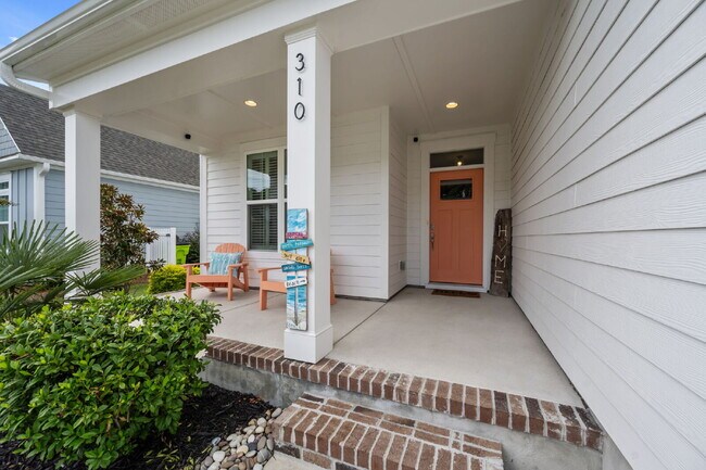 Building Photo - "Coastal Comfort Awaits: Spacious 3-Bed, 3-Bath Home in Holly Ridge!"