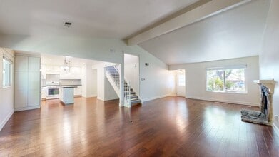 Building Photo - 360 Manka Cir