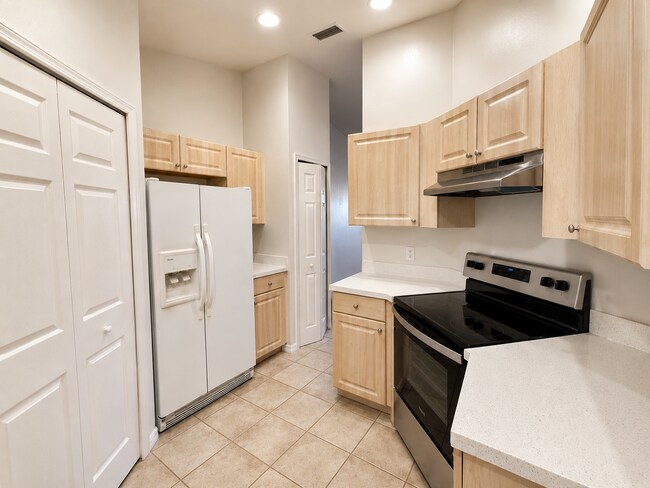 Foto del edificio - COZY 3 bed 2 bath lehigh