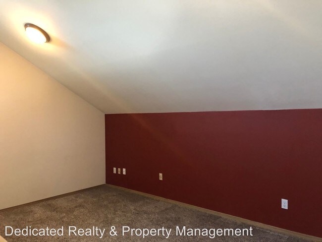 Foto del edificio - 523 Staint Thomas St