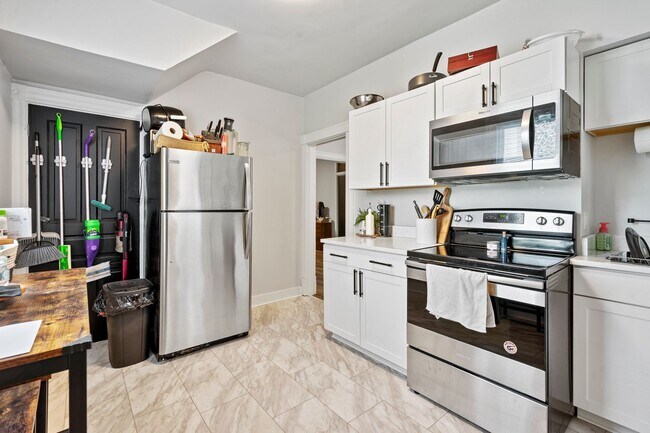 Foto del edificio - 388 Ingomar St