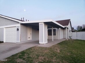 Building Photo - 74 Abrazo Dr