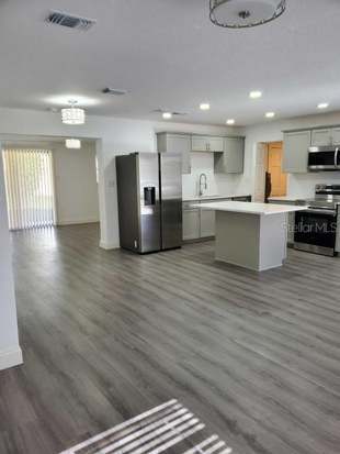 Foto del edificio - 4607 Elderberry Dr