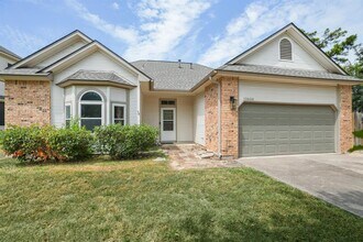 Building Photo - 12600 Deer Falls Dr