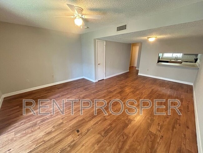 Building Photo - 4213 S Semoran Blvd