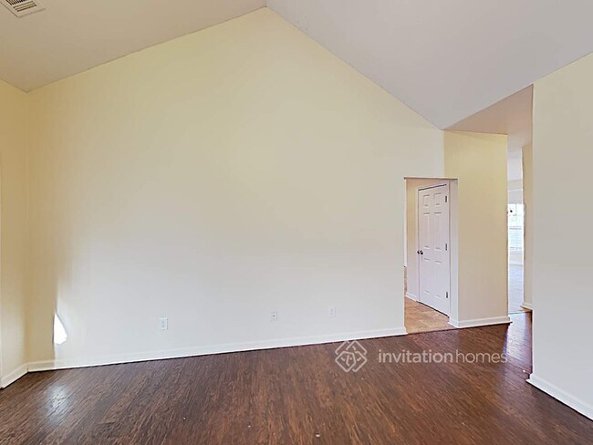 Foto del edificio - 3579 Sequoia Rd