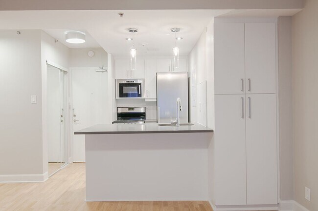 Photo du bâtiment - 3455 Rue Aylmer