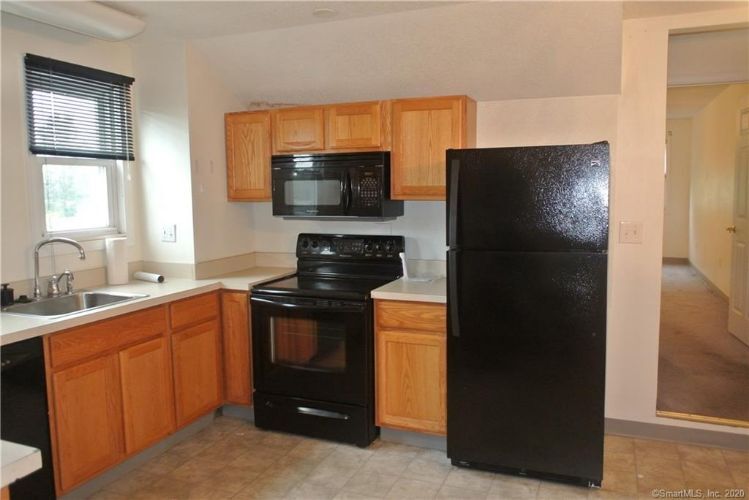 Primary Photo - 232 Melba St