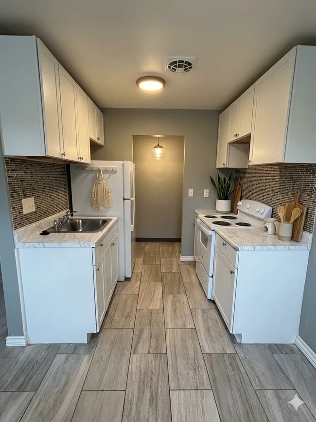 Photo - 715 Broadway,-G11 Apartment