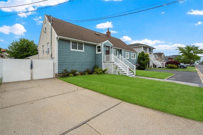 Building Photo - 551 Fire Island Ave