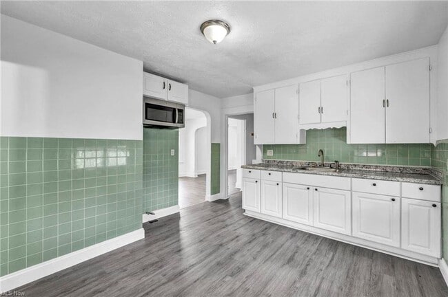 Foto del edificio - 4302 W 30th St