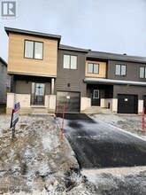 Building Photo - 521 Galanthus Walk