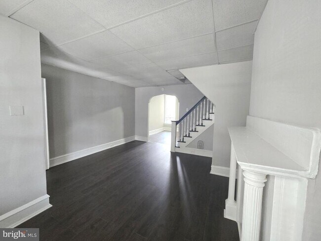 Building Photo - 4528 N 16th St