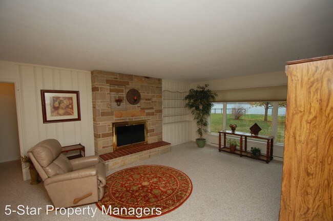 Building Photo - 3 br, 2 bath House - 1604 Lincolnway East