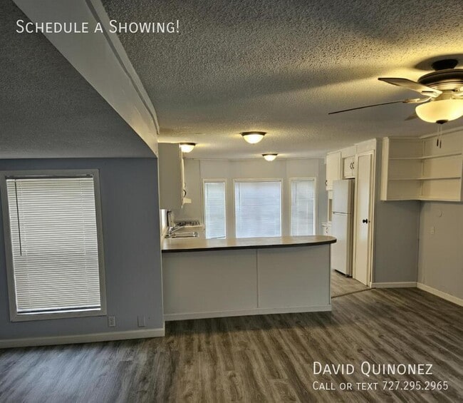 Foto del edificio - 2737 W Washington Center Rd