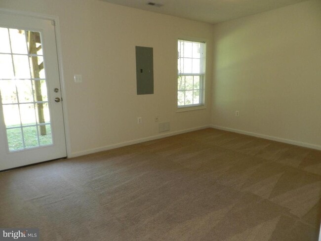 Building Photo - 23209 Westwood Ct