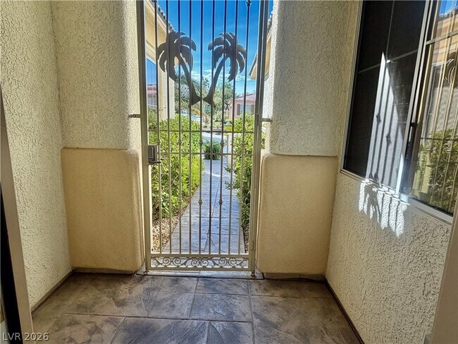 Foto del edificio - 10385 Brillare Ave