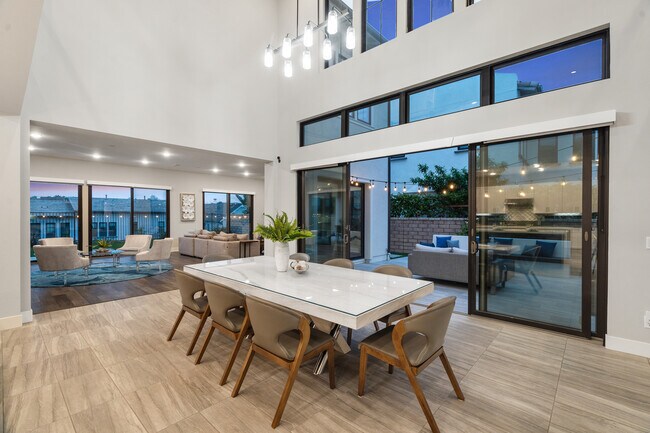 Foto del edificio - 6195 Artisan Way