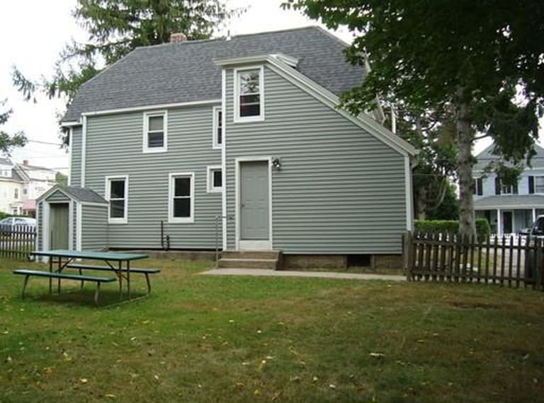 Primary Photo - 8 Main St