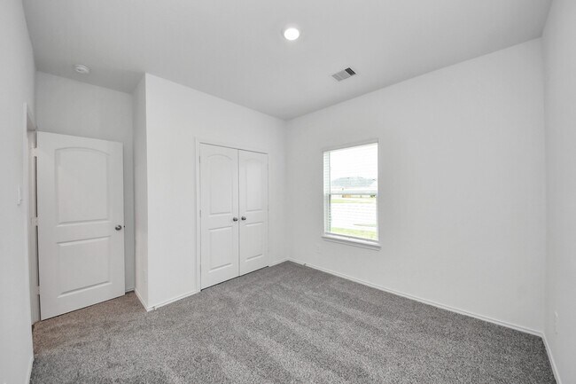 Foto del edificio - 6127 Ginevra Summers Dr