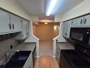 Building Photo - 5669 Birchmont Dr