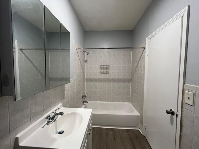 Building Photo - 134 Wilkinson Ave