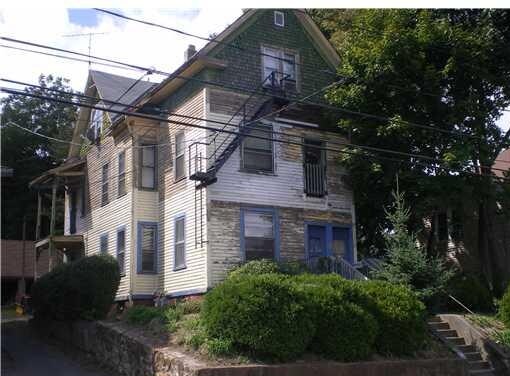 Primary Photo - 445-451 Columbus Blvd
