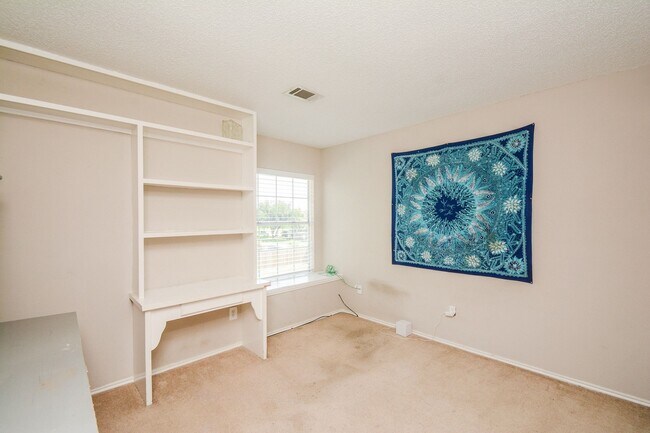 Foto del edificio - 5204 Breckenridge Dr