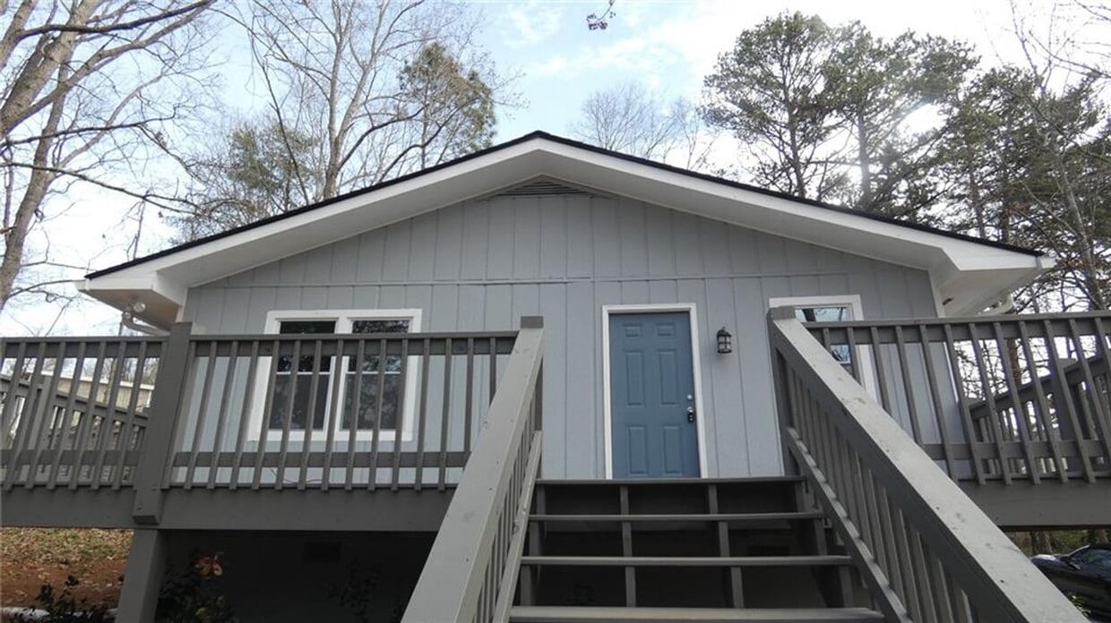 Primary Photo - 2 Bed/1 bath single family home in Forsyth...
