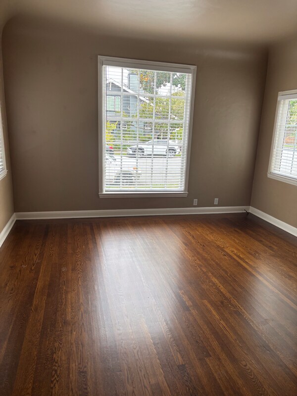 Foto del edificio - 1516 Hillside Dr