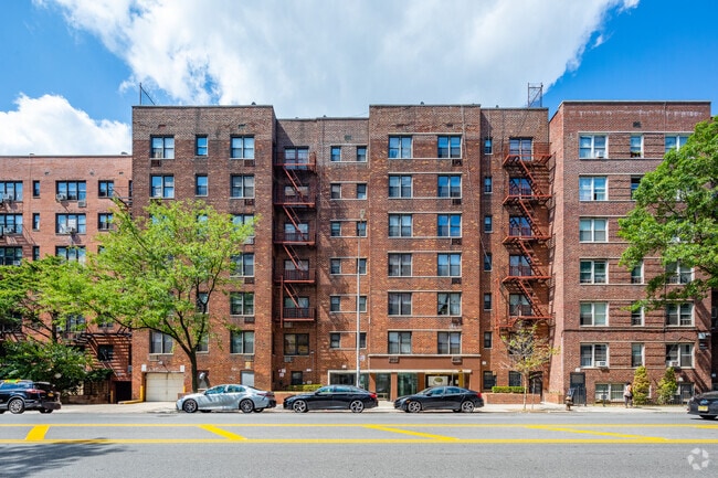 Building Photo - 1170 Ocean Ave