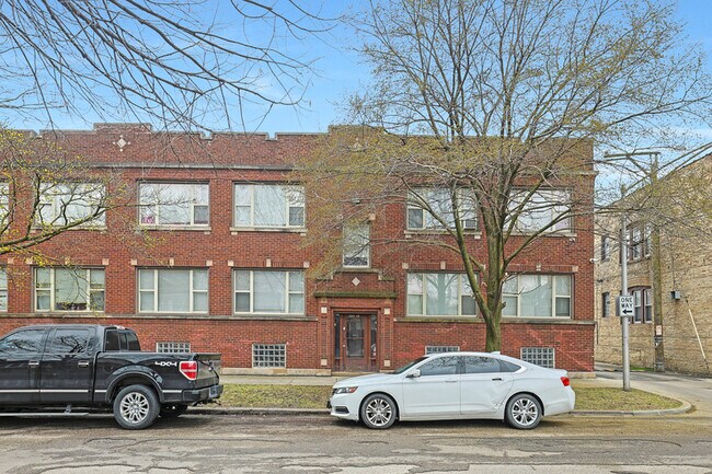 Foto del edificio - 1343 W 80th St