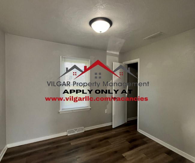 Building Photo - Spacious 3 Bedrooms, 1 Bath home in Highla...