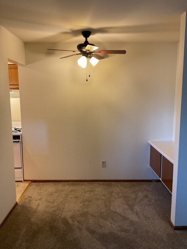 Dining Area - Apartment Homes of Wildwood Preserve in be...