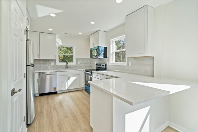 Foto del edificio - 721 Stonewall Ct