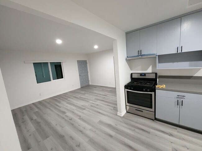 Building Photo - 17201 E Orkney St