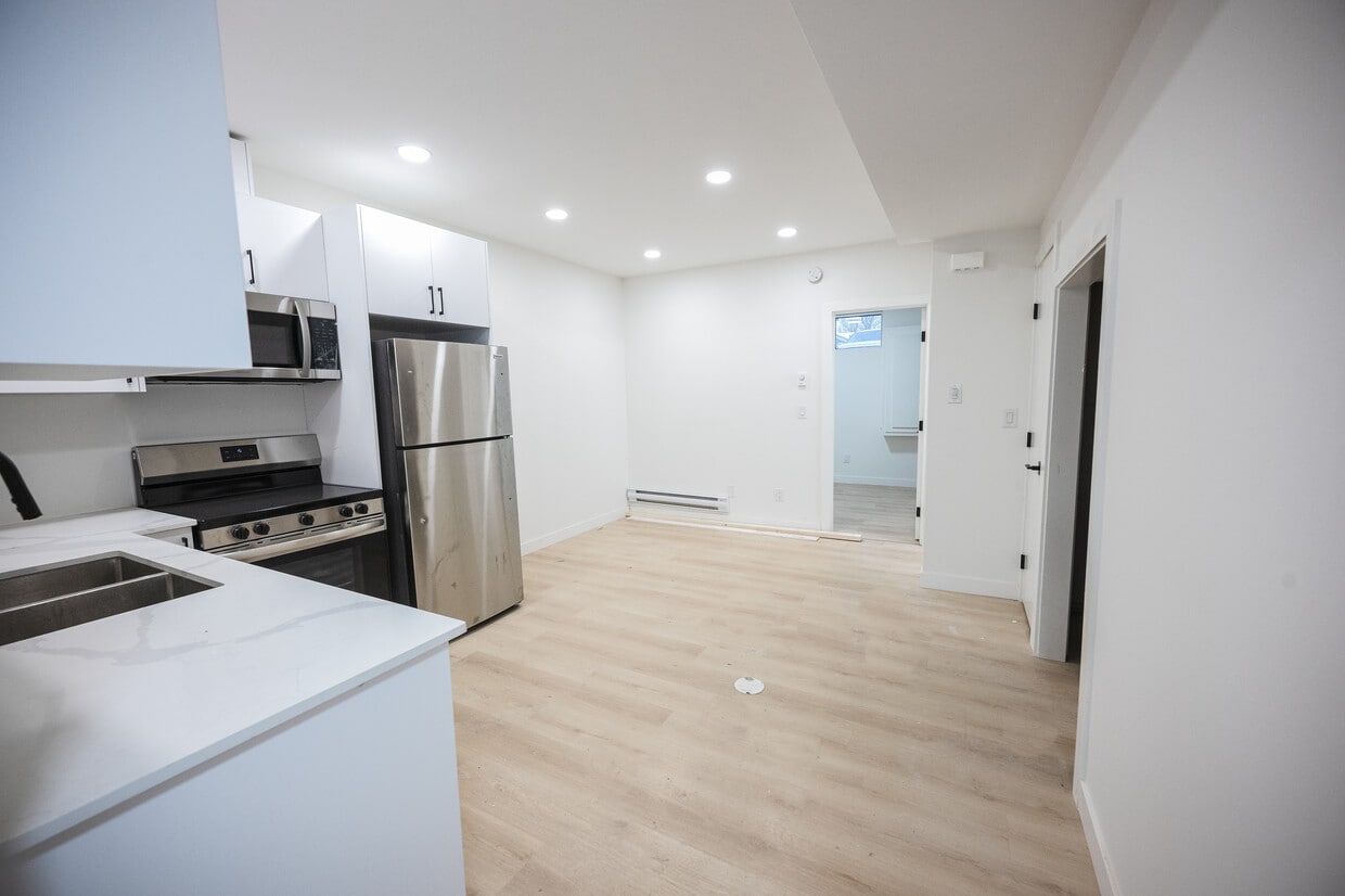 Building Photo - 412 Ferry Rd