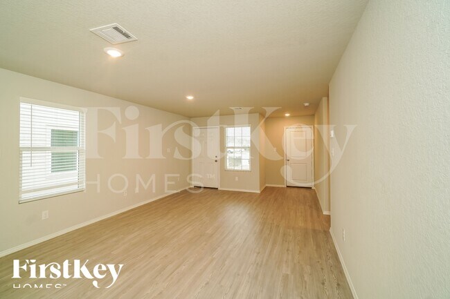 Building Photo - 3314 Carducci Dr