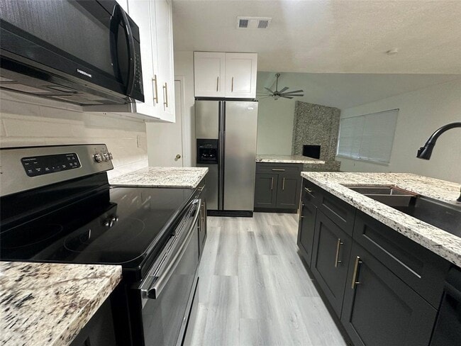 Building Photo - 5726 Yorkgate Dr