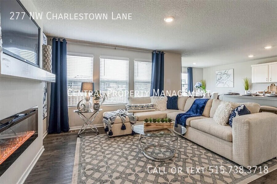 Foto principal - 277 NW Charlestown Ln
