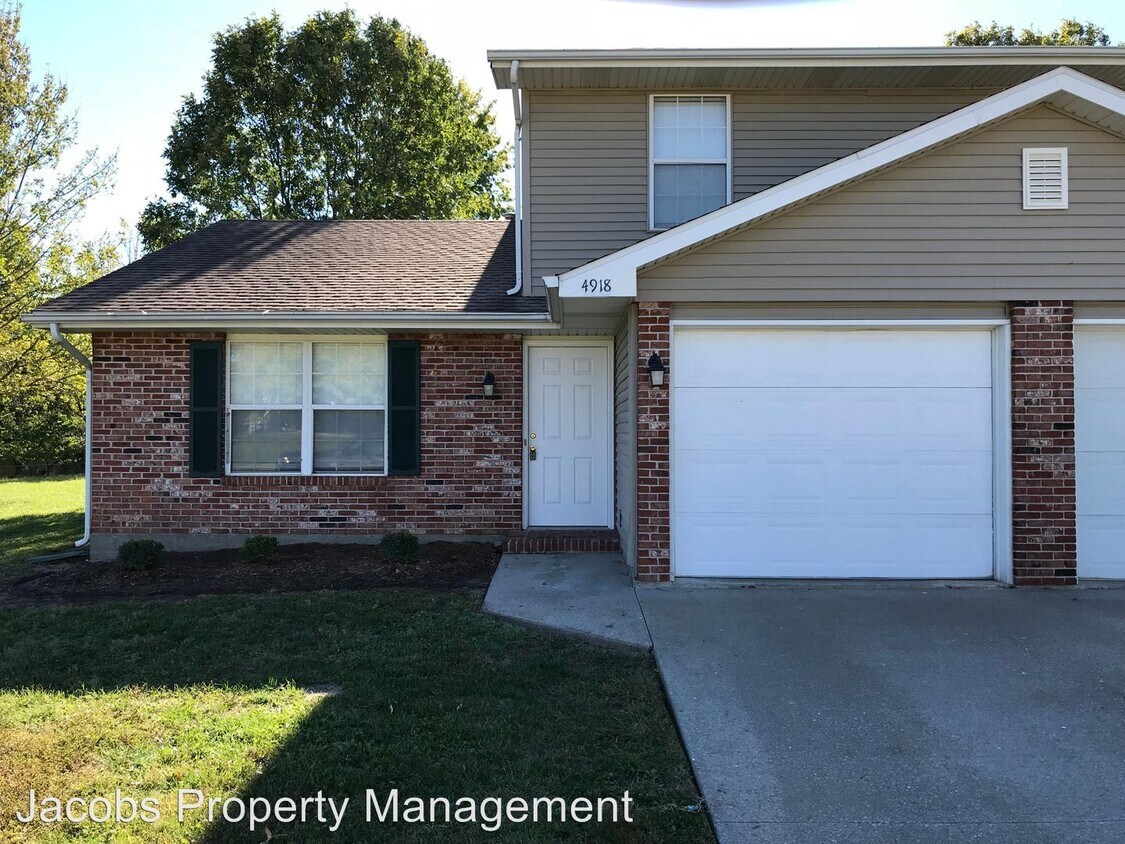 Primary Photo - 4918-4920 W Millbrook Dr
